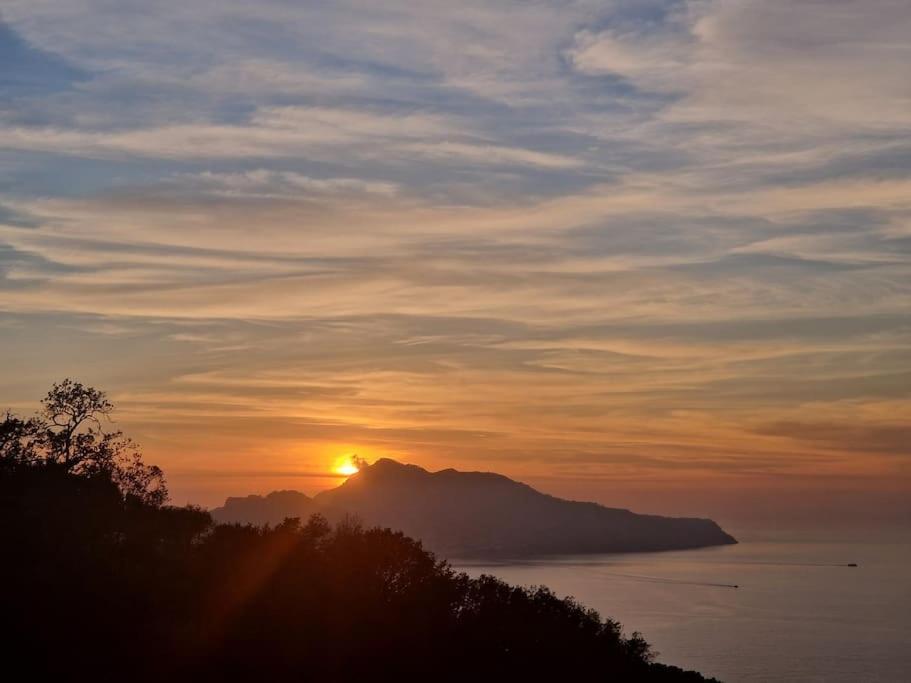 Sun & Relax, Relaxing Location With Seaview Villa Massa Lubrense Exteriör bild
