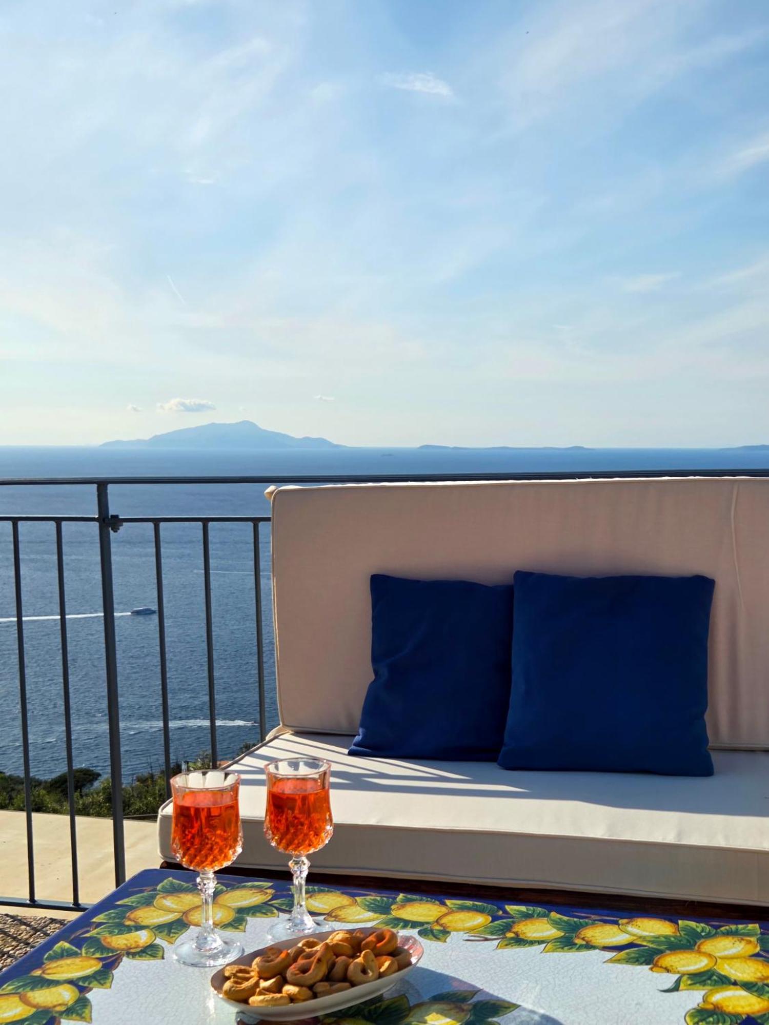 Sun & Relax, Relaxing Location With Seaview Villa Massa Lubrense Exteriör bild