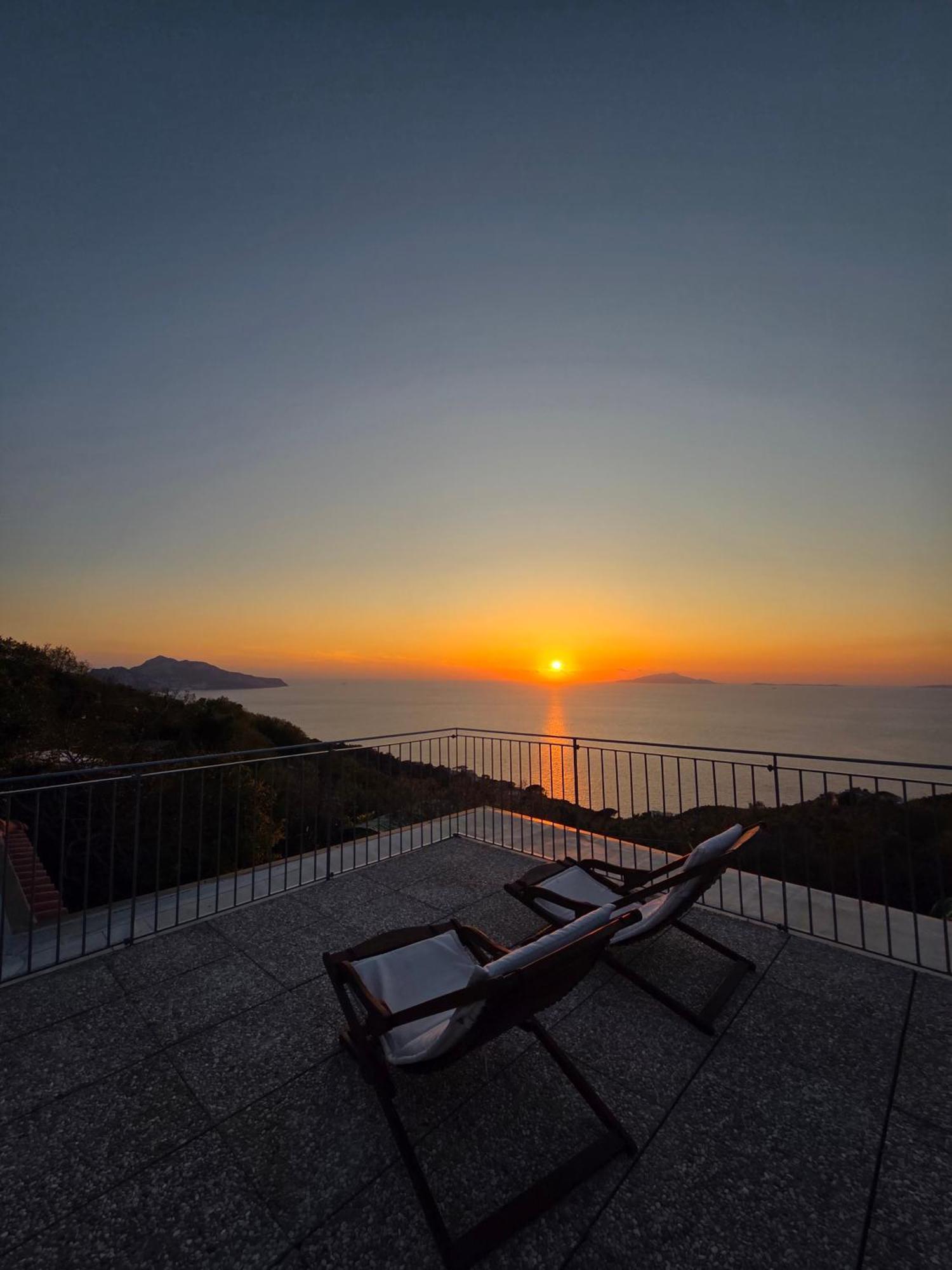 Sun & Relax, Relaxing Location With Seaview Villa Massa Lubrense Exteriör bild