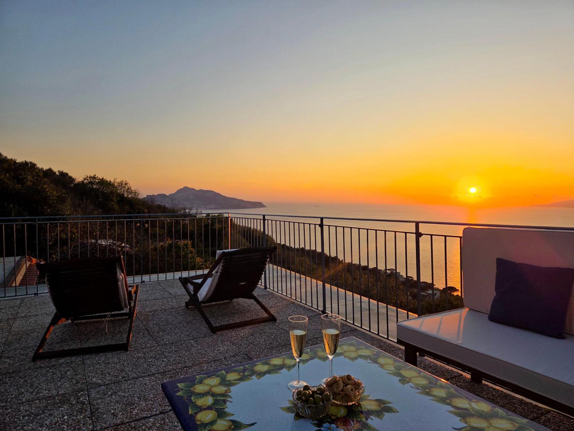 Sun & Relax, Relaxing Location With Seaview Villa Massa Lubrense Exteriör bild
